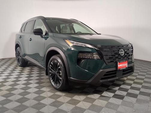 Obsidian Green 2026 Nissan Rogue Dark Armor