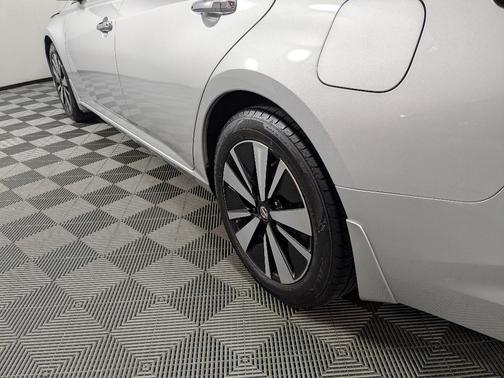 2020 Nissan Altima 2.5 SV