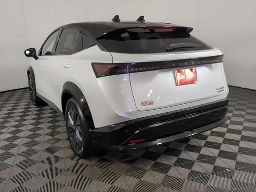 2025 Nissan ARIYA PLATINUM+