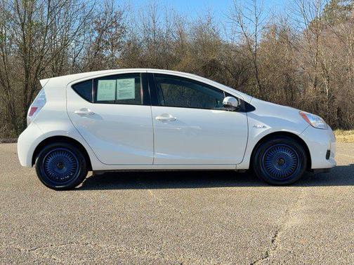 2013 Toyota Prius c One