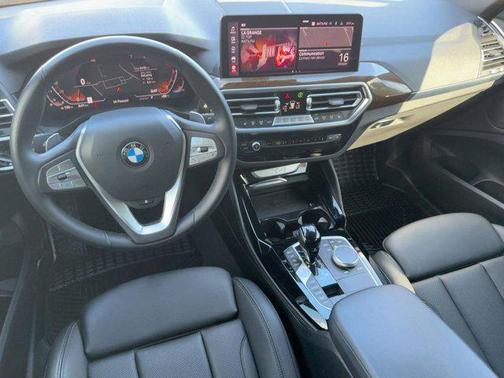 2023 BMW X4 xDrive30i