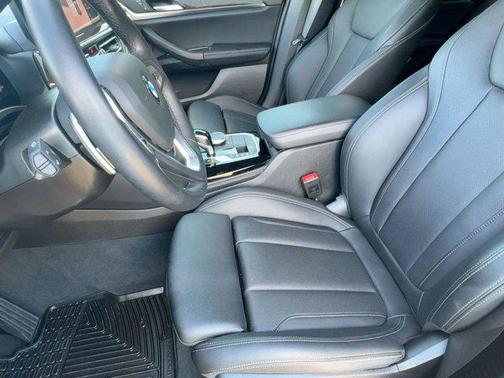 2023 BMW X4 xDrive30i