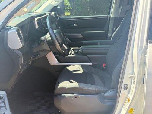 White 2022 Toyota Tundra SR5