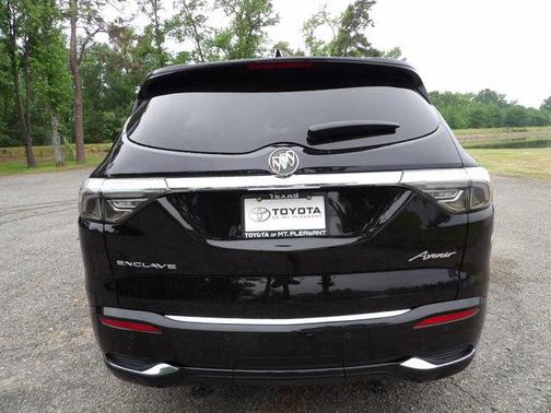 2023 Buick Enclave Avenir FWD