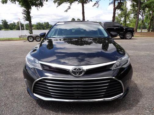 2016 Toyota Avalon XLE