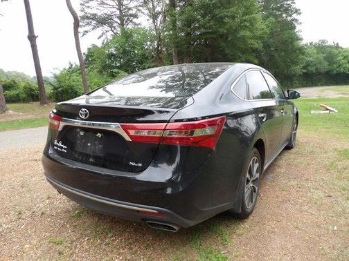 2016 Toyota Avalon XLE