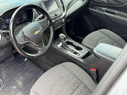 Sterling Gray Metallic 2024 Chevrolet Equinox 1LT