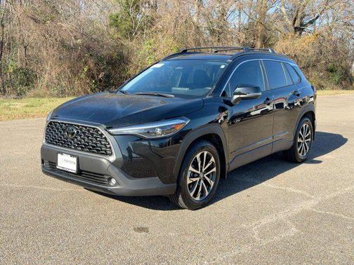 2024 Toyota Corolla Cross XLE