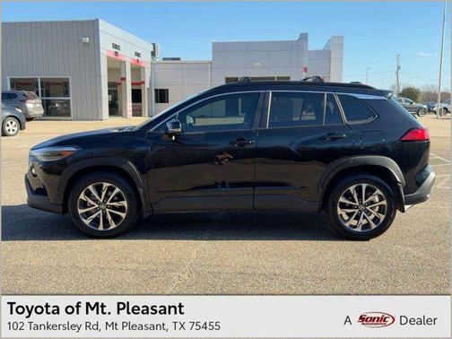 2024 Toyota Corolla Cross XLE