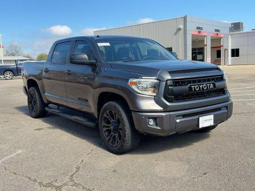 2015 Toyota Tundra SR5