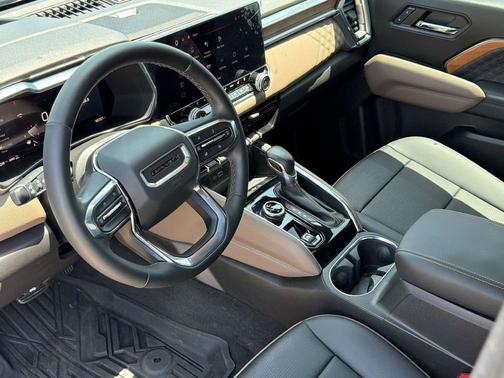 Volcanic Red Tintcoat 2024 GMC Canyon Denali
