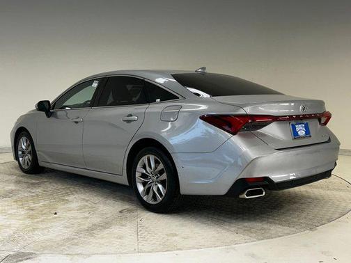 2021 Toyota Avalon XLE