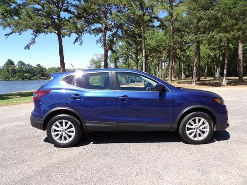 2022 Nissan Rogue Sport S