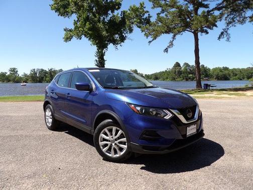 2022 Nissan Rogue Sport S