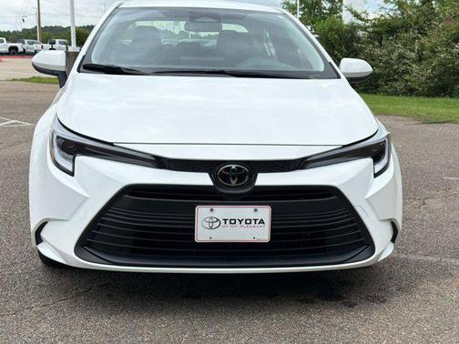 Ice Cap 2026 Toyota Corolla Hybrid LE