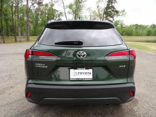 2024 Toyota Corolla Cross XLE