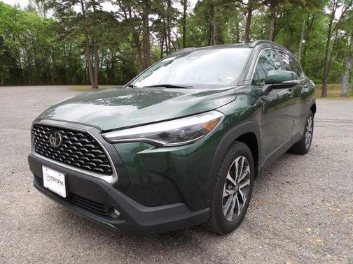 2024 Toyota Corolla Cross XLE