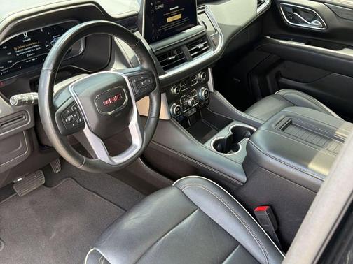 Onyx Black 2023 GMC Yukon SLT