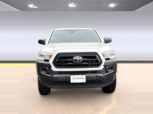 White 2022 Toyota Tacoma SR