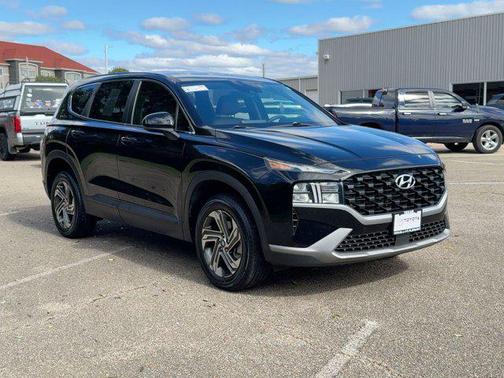 2022 Hyundai SANTA FE SE