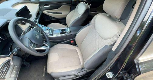 2022 Hyundai SANTA FE SE