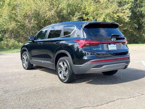2022 Hyundai SANTA FE SE