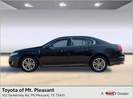 2010 Lincoln MKS Base