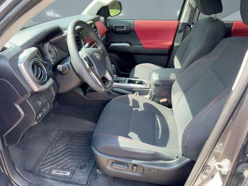 2020 Toyota Tacoma SR5