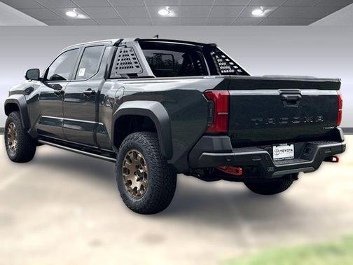 2025 Toyota Tacoma Hybrid Trailhunter