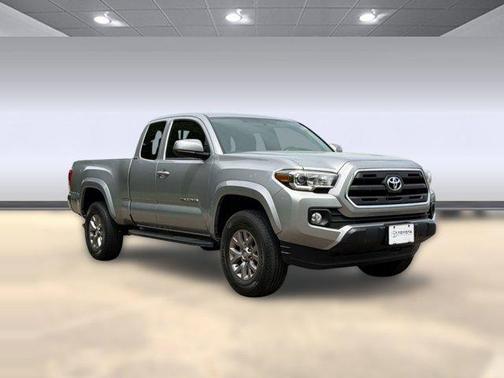 Silver Sky Metallic 2016 Toyota Tacoma SR5