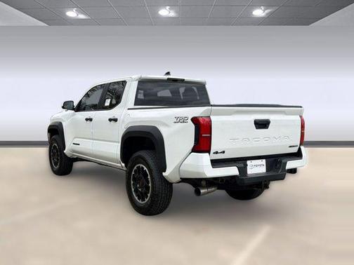 2026 Toyota Tacoma Hybrid TRD Off Road
