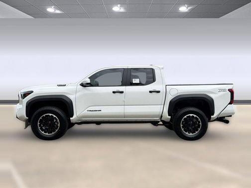 2026 Toyota Tacoma Hybrid TRD Off Road