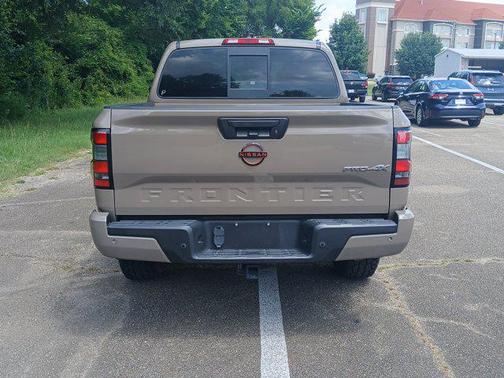 2022 Nissan Frontier PRO-4X