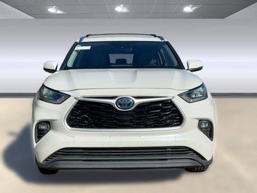 2020 Toyota Highlander Hybrid XLE