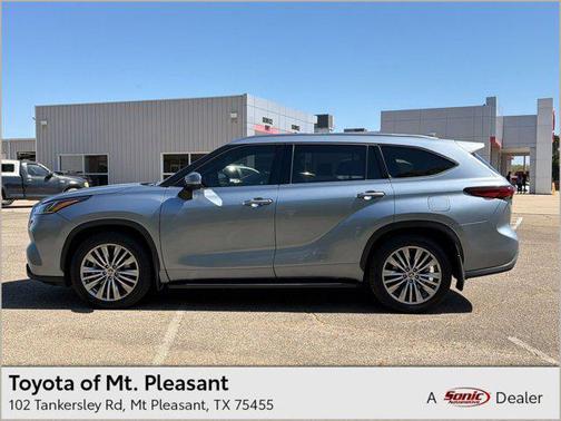 2023 Toyota Highlander Platinum