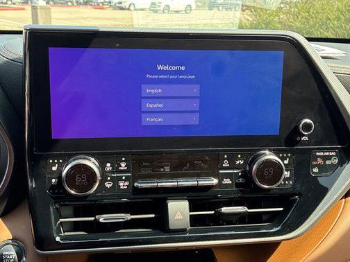 2023 Toyota Highlander Platinum