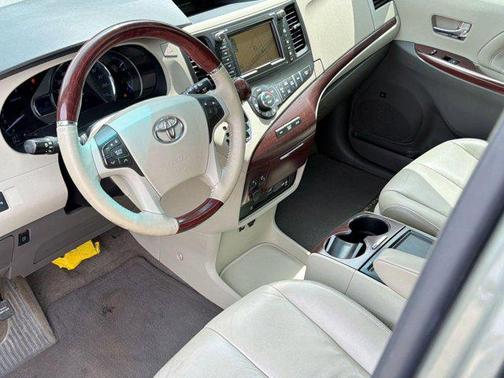 2012 Toyota Sienna Limited