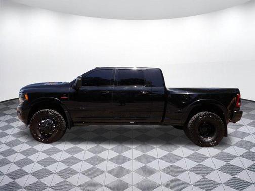 2023 RAM 3500 Limited Mega Cab 4x4 6'4' Box