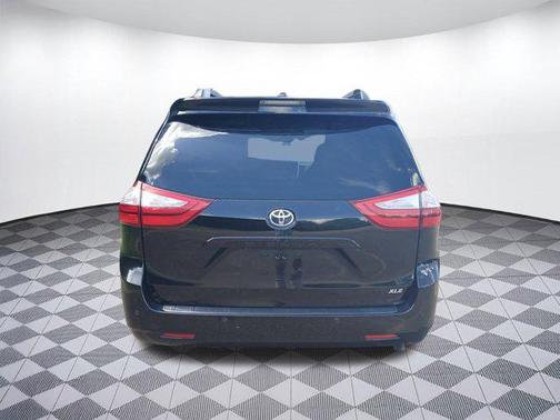 2015 Toyota Sienna XLE Premium