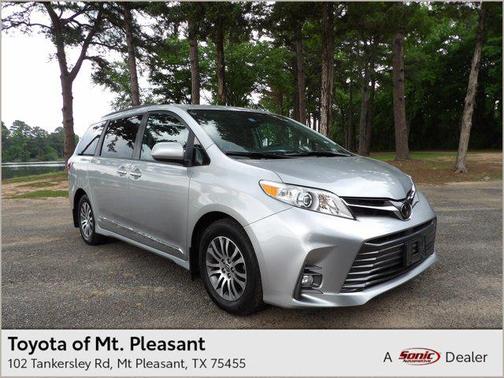 2020 Toyota Sienna XLE Premium