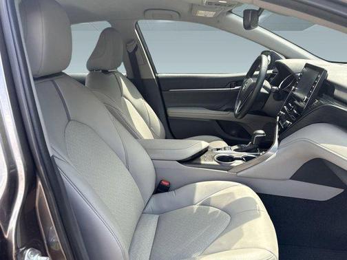 2022 Toyota Camry XLE