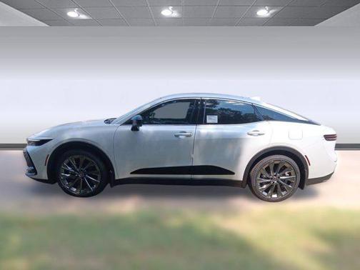 Oxygen White 2026 Toyota Crown Limited