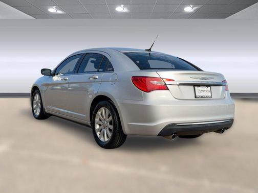 2011 Chrysler 200 Touring