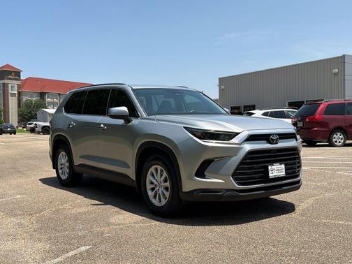 Celestial Silver Metallic 2024 Toyota Grand Highlander XLE