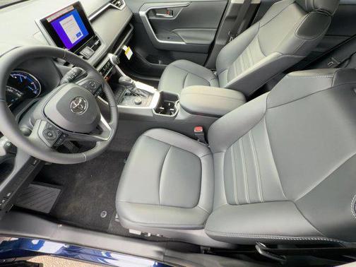 2025 Toyota RAV4 Hybrid XLE Premium