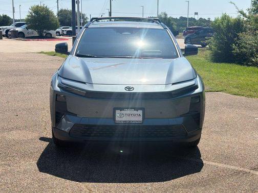 Overcast 2026 Toyota C-HR XSE