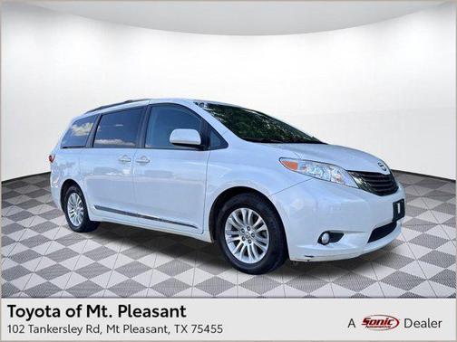 2017 Toyota Sienna XLE Premium