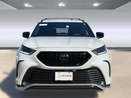 2025 Toyota Highlander XSE