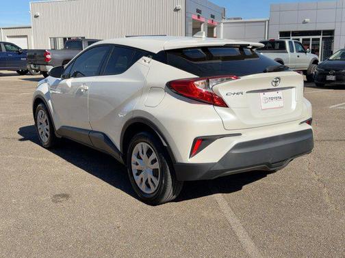 2021 Toyota C-HR LE