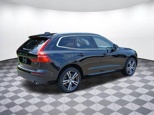 2019 Volvo XC60 T6 Momentum